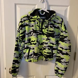 rue 21 crop windbreaker lightweight hooded jacket.